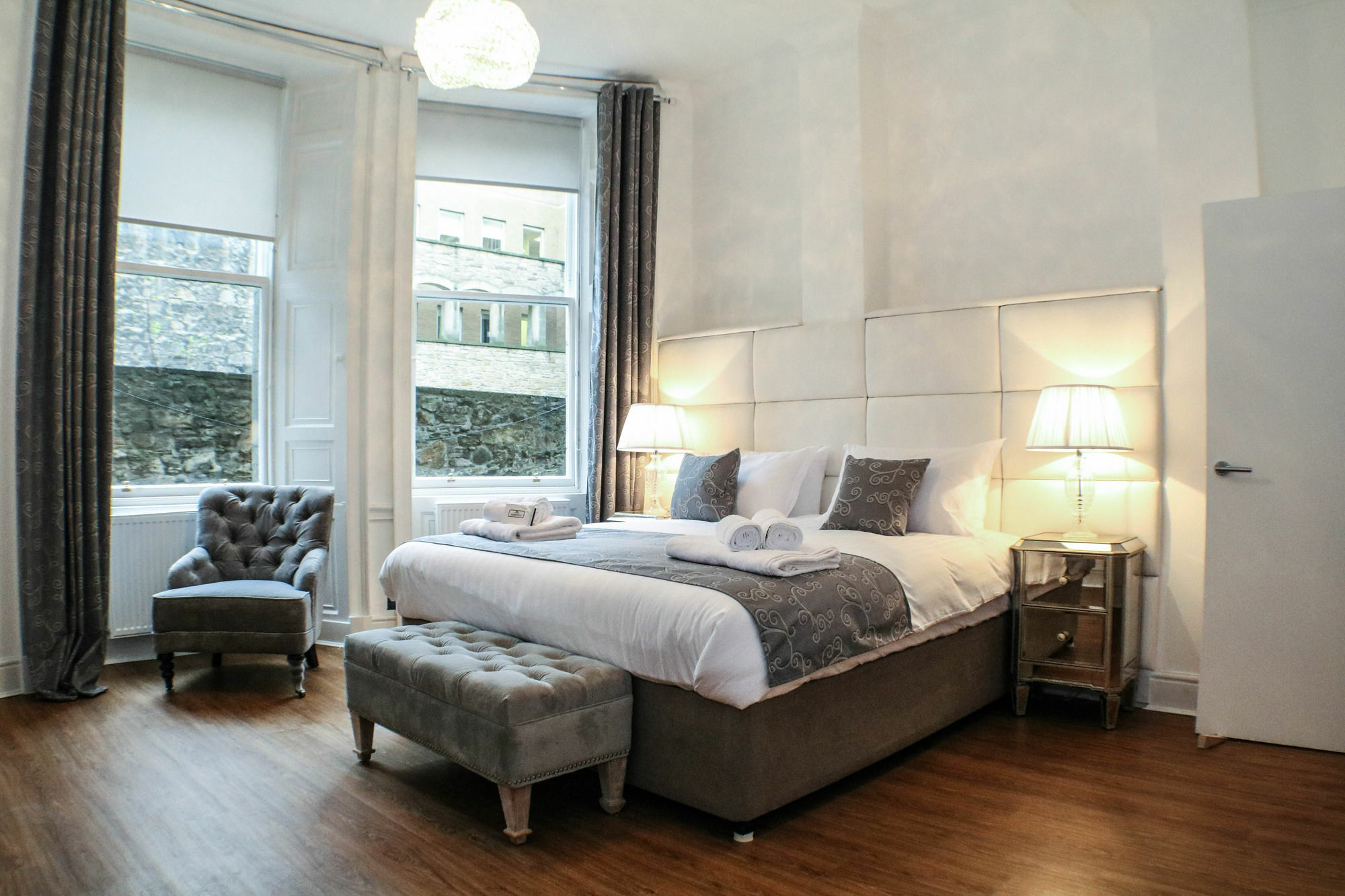 Castle Apartahotel 3*